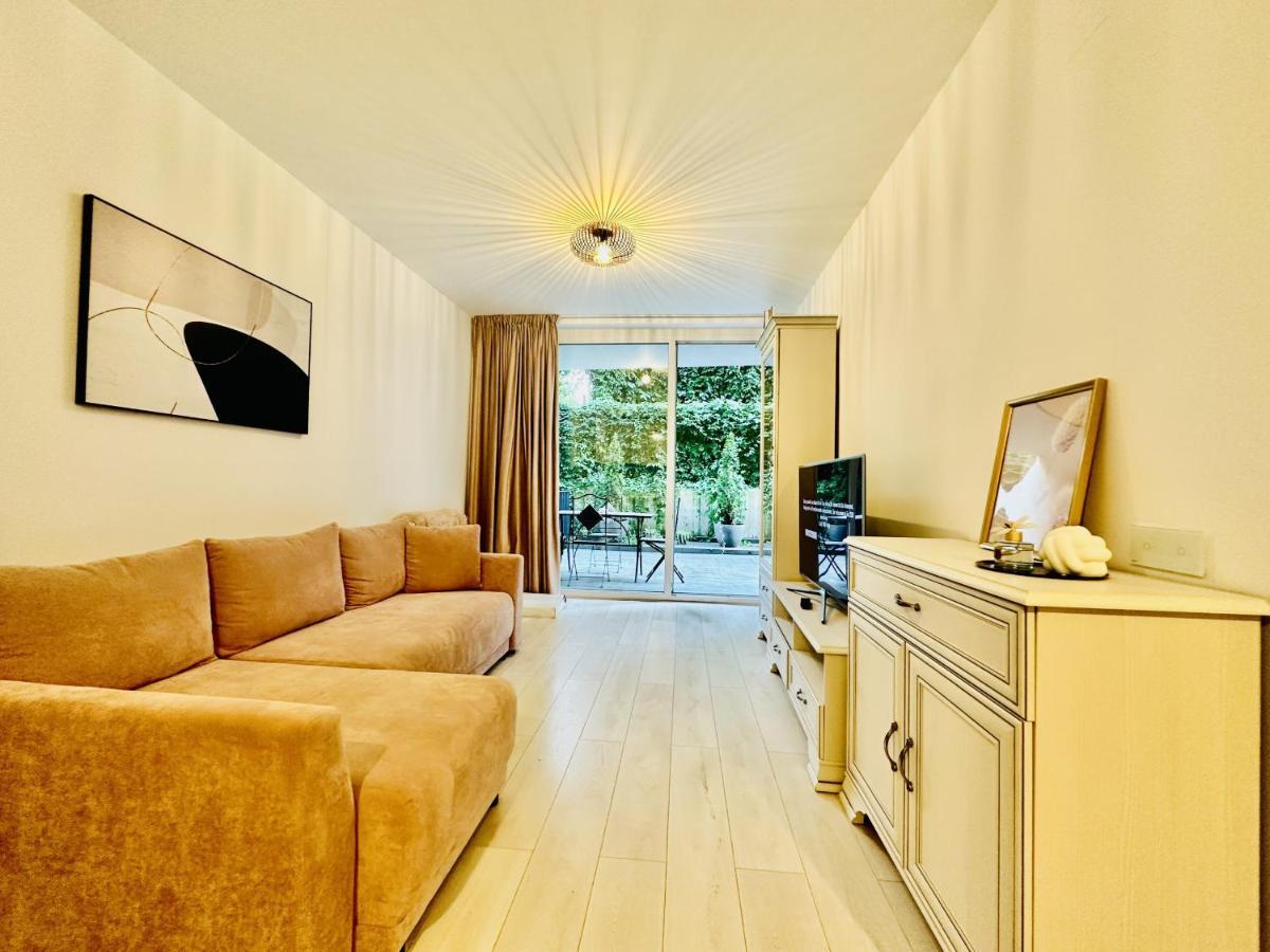 Palfi Apartment With Garden & Parking Cluj-Napoca Buitenkant foto