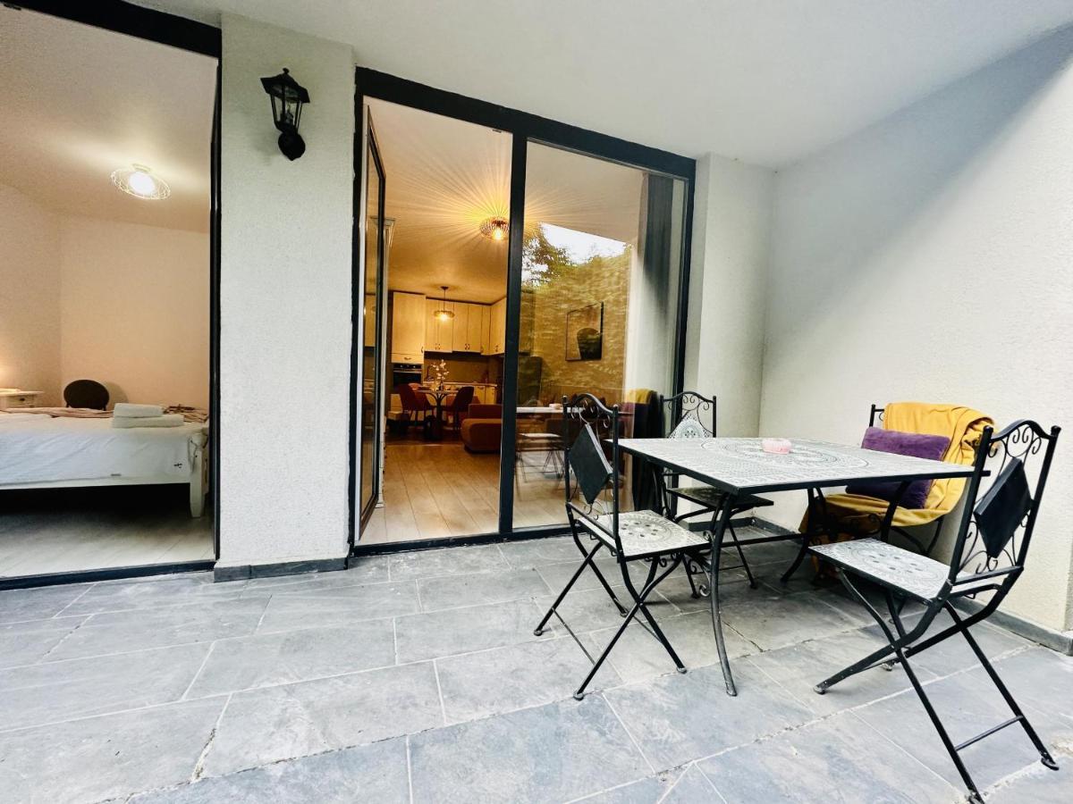 Palfi Apartment With Garden & Parking Cluj-Napoca Buitenkant foto